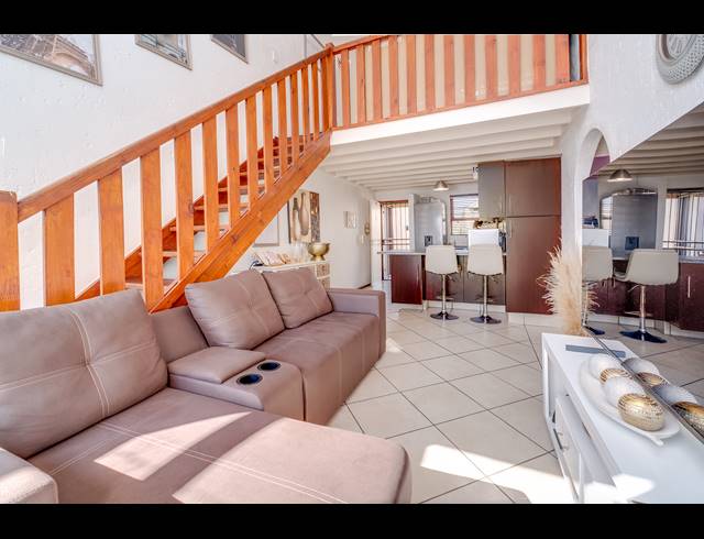 2 BEDROOM APARTMENT FOR SALE IN LONEHILL